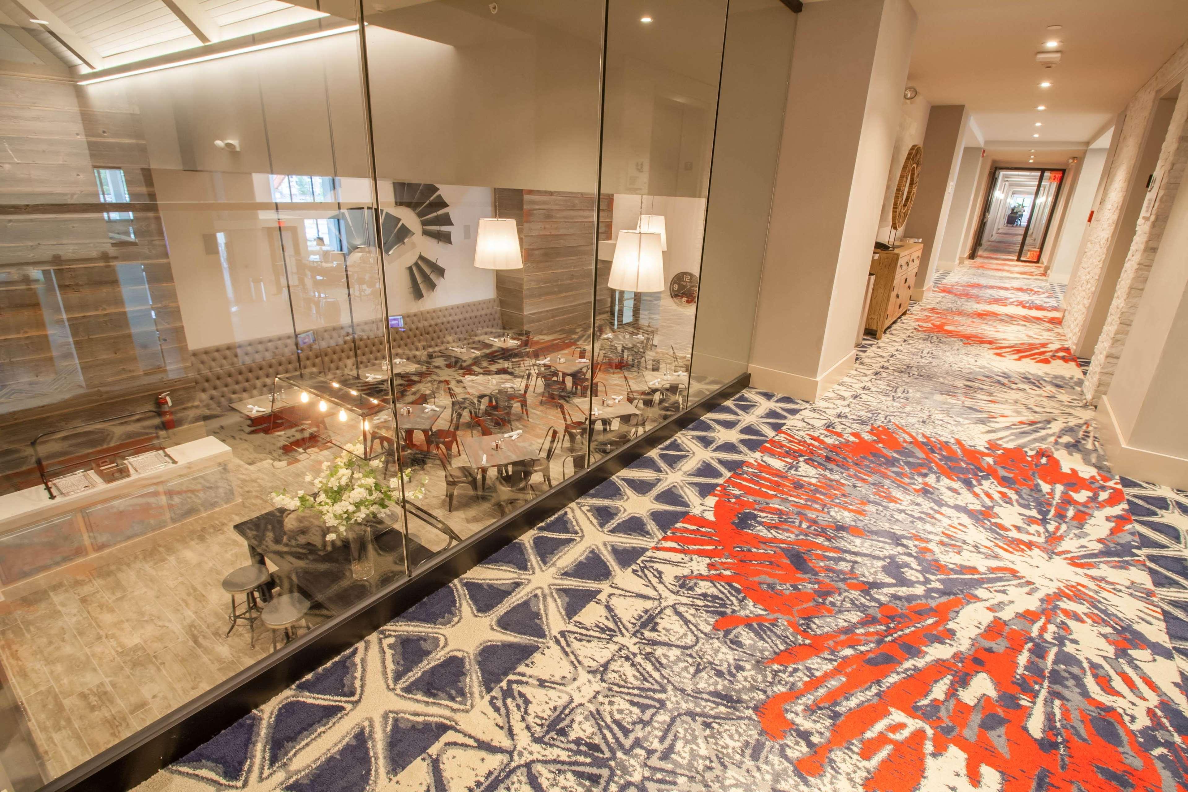 Hotel Renovo Des Moines Urbandale,Tapestry Collection Hilton מראה חיצוני תמונה