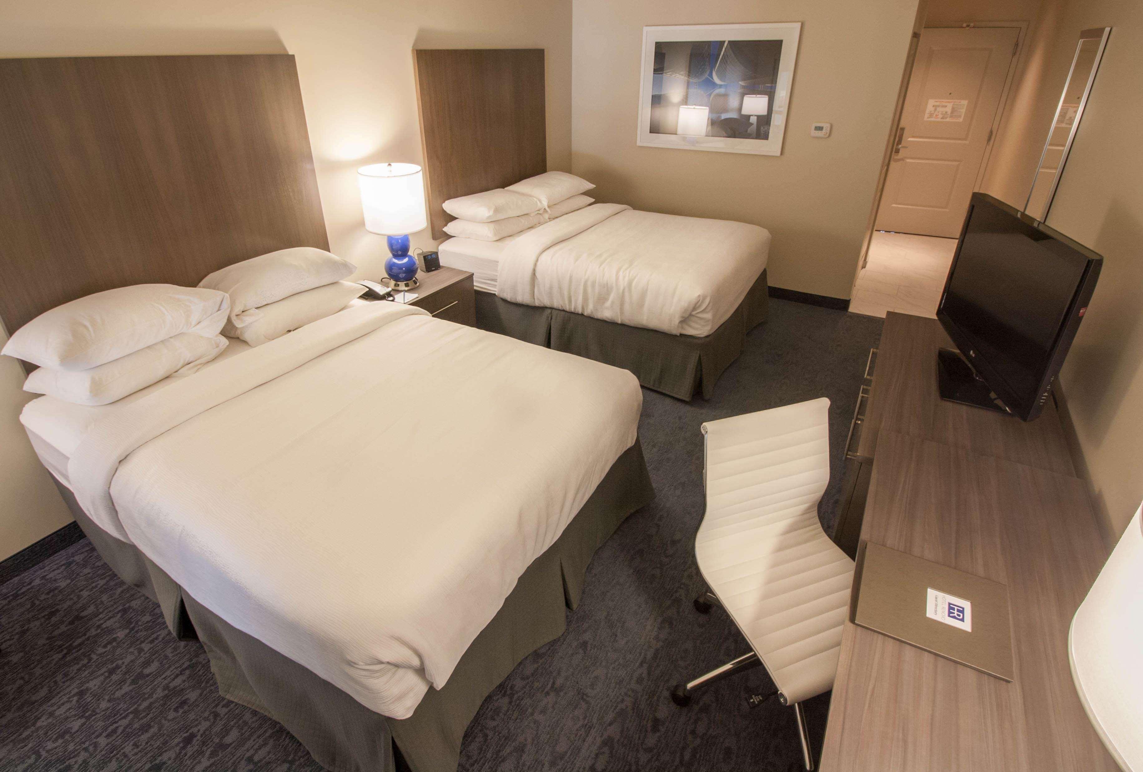 Hotel Renovo Des Moines Urbandale,Tapestry Collection Hilton מראה חיצוני תמונה