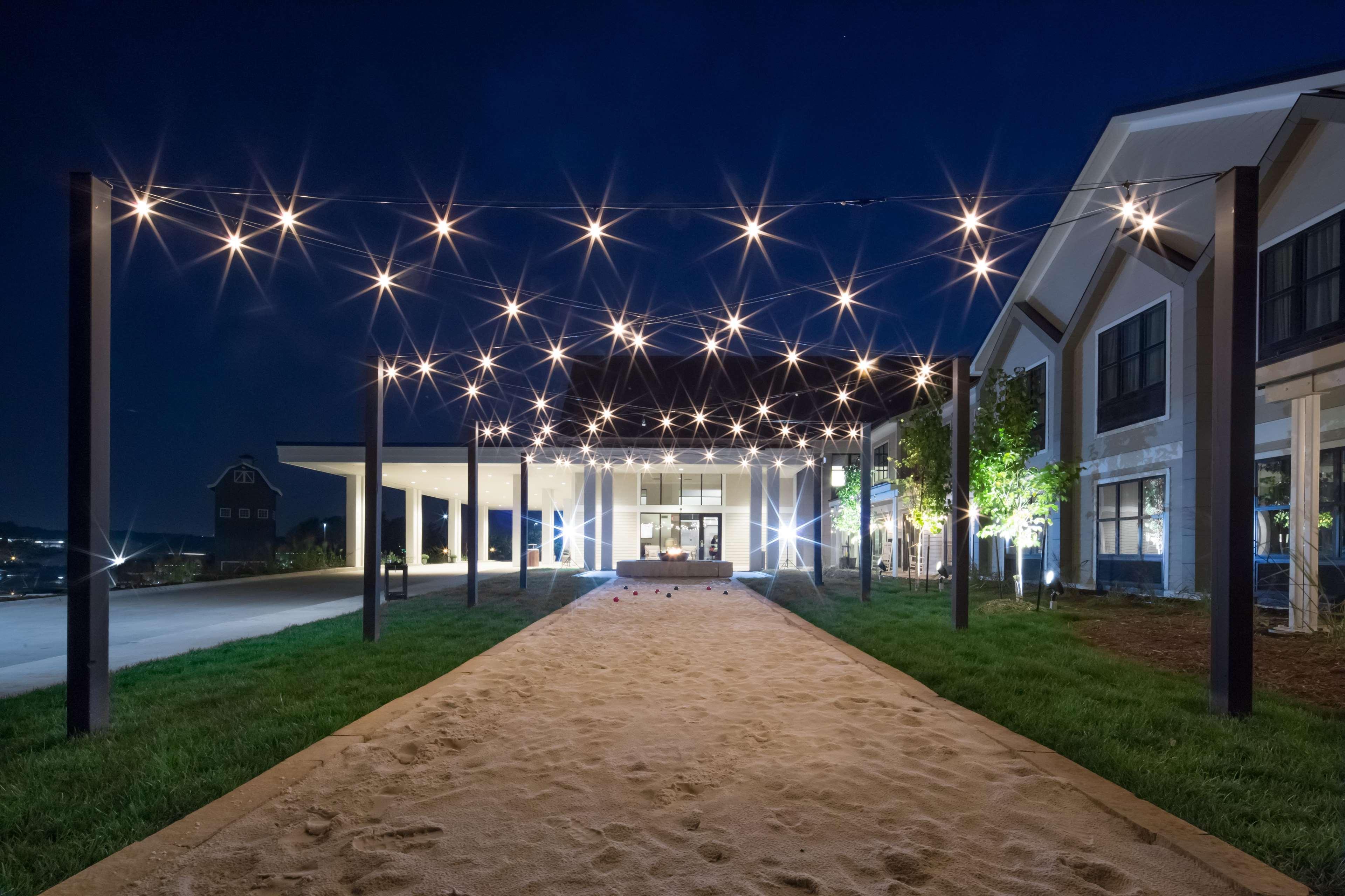 Hotel Renovo Des Moines Urbandale,Tapestry Collection Hilton מראה חיצוני תמונה