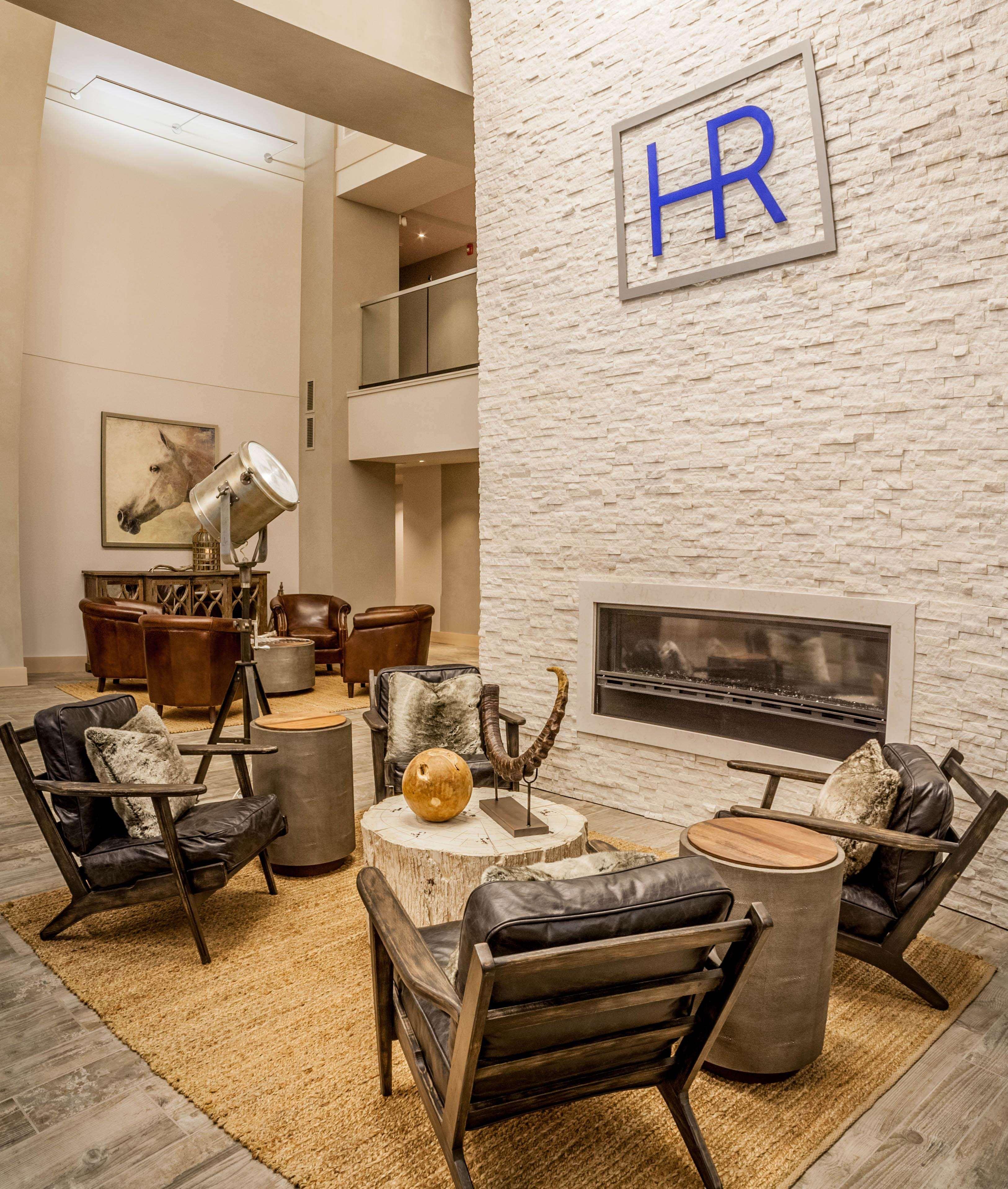 Hotel Renovo Des Moines Urbandale,Tapestry Collection Hilton מראה חיצוני תמונה