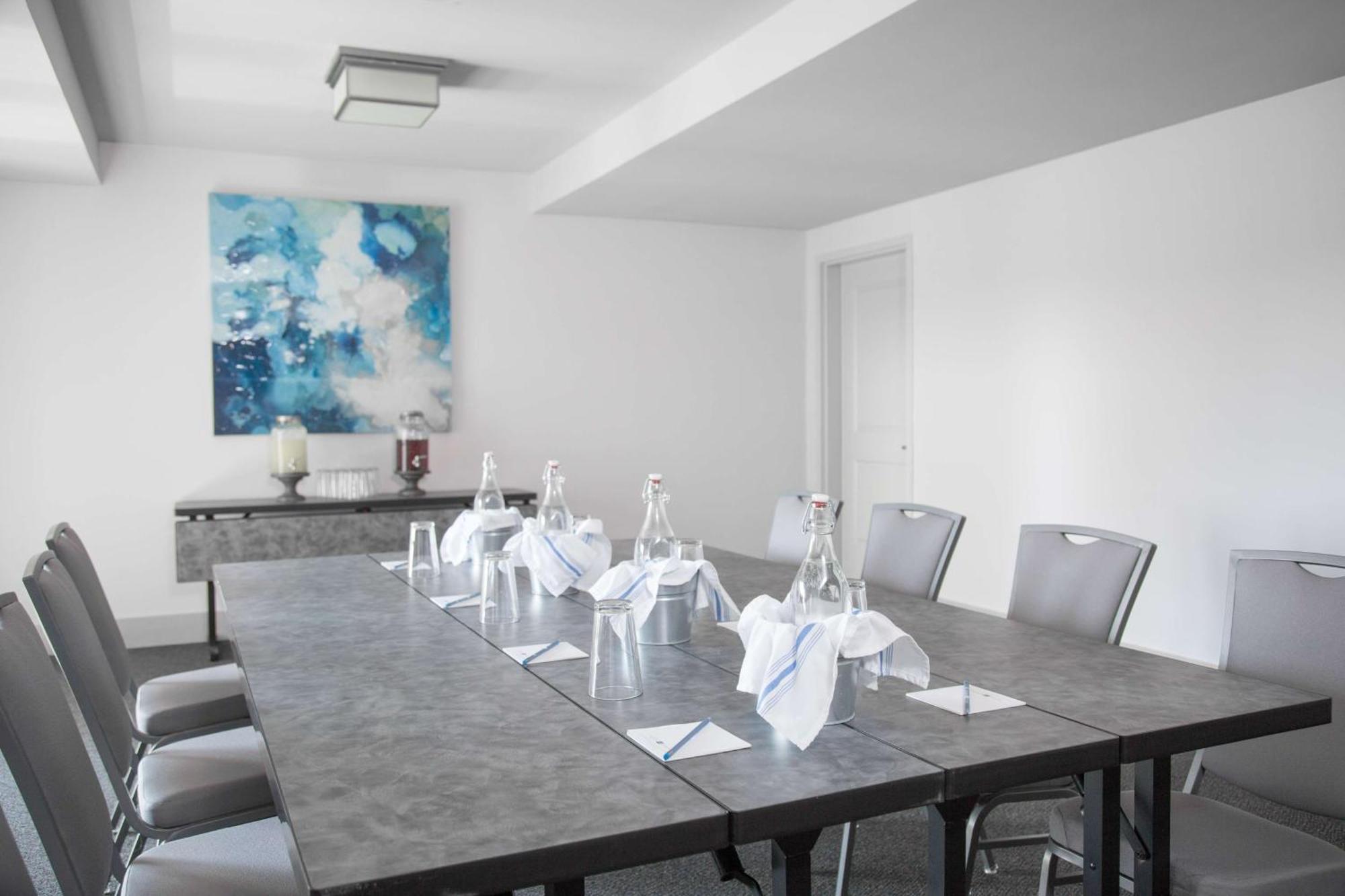 Hotel Renovo Des Moines Urbandale,Tapestry Collection Hilton מראה חיצוני תמונה